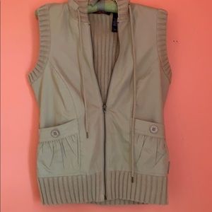 DKNY Active sleeveless sweater zip up hooded  top